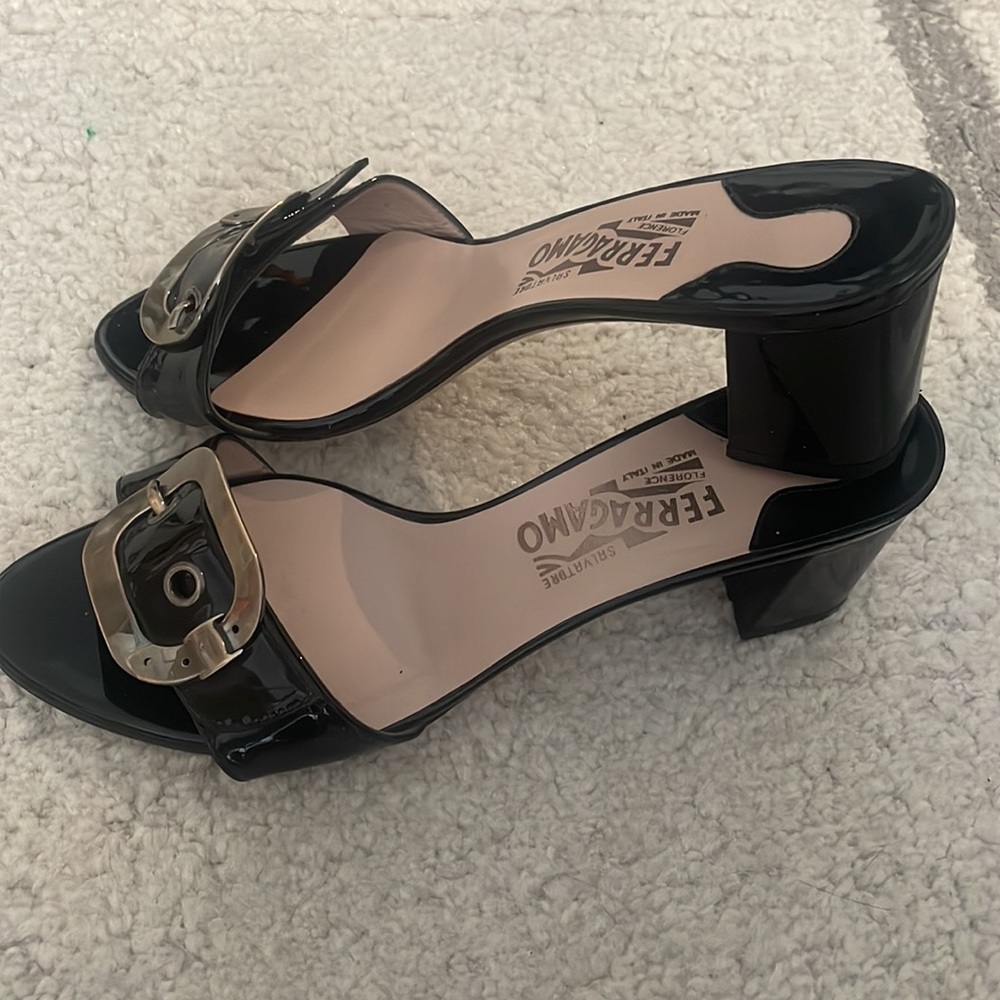 Salvatore Ferragamo Patent Slides 8.5